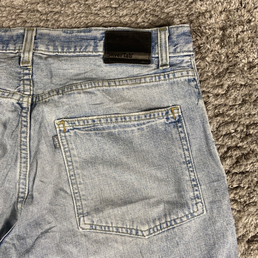 Vintage Levi's SilverTab Jeans Mens 33x32 Blue Denim Light Wash Baggy Pants Y2K